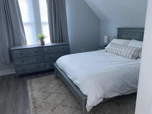 12 South Apartment