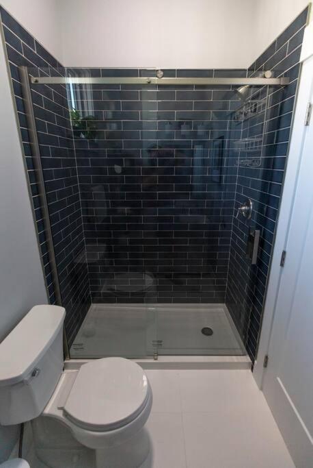 12 South Apartment