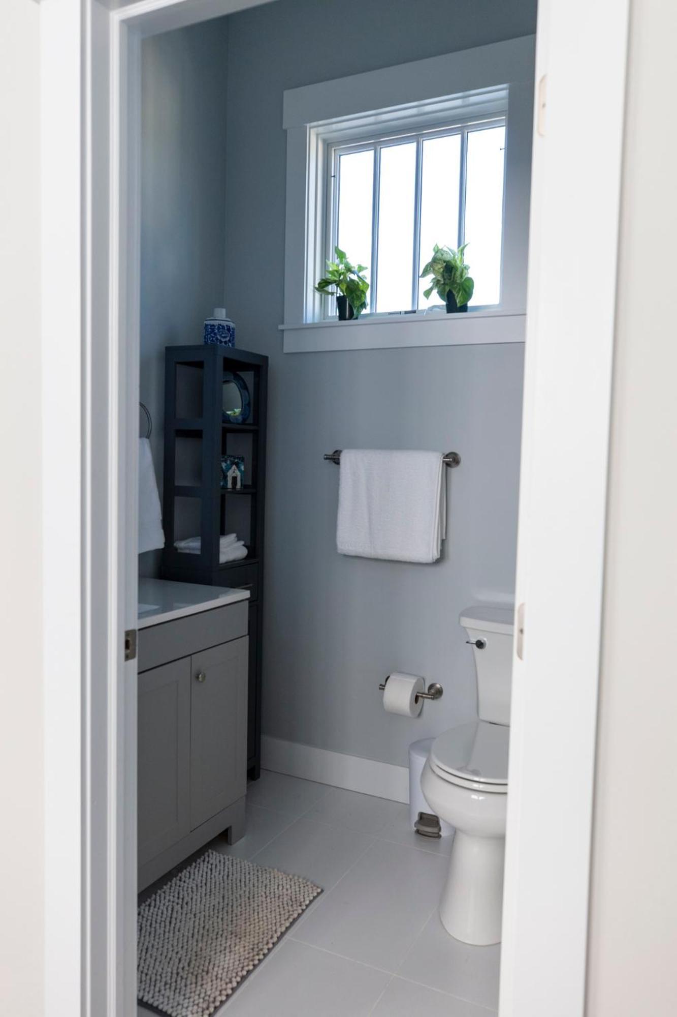 12 South Apartment *